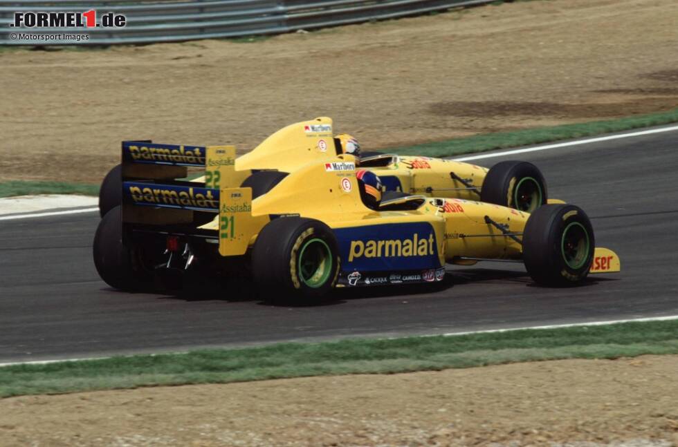 Als Triebfeder für den Aufstieg gilt Pedro Diniz, dessen Vater eine Supermarktkette in Brasilien besitzt. Nach dessen Weggang zu Ligier 1996 ist die Finanzlage dramatisch. Das Team muss zunächst den alten Boliden einsetzen und scheitert häufig an der neuen 107-Prozent-Regel. Weil Cosworth keine Motoren mehr liefert, ist im Sommer Schluss. Als Triebfeder für den Aufstieg gilt Pedro Diniz, dessen Vater eine Supermarktkette in Brasilien besitzt. Nach dessen Weggang zu Ligier 1996 ist die Finanzlage dramatisch. Das Team muss zunächst den alten Boliden einsetzen und scheitert häufig an der neuen 107-Prozent-Regel. Weil Cosworth keine Motoren mehr liefert, ist im Sommer Schluss.