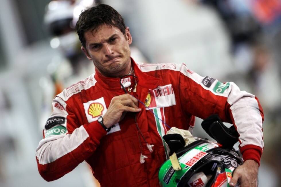 Foto zur News: Giancarlo Fisichella (2009): Er ist nicht nur der bis heute letzte Italiener im Ferrari-Cockpit. Er ist auch der letzte Pilot, der im Ferrari kein Rennen gewinnen kann. Ende der Saison 2009 springt er fünfmal für den verletzten Felipe Massa ein - und bleibt fünfmal ohne Punkte. Es sind gleichzeitig seine letzten Formel-1-Rennen.