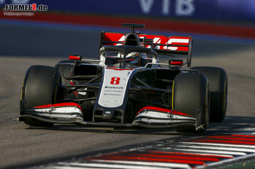Romain Grosjean (5): Sportlich wäre eine 4 vielleicht noch vertretbar gewesen, weil er Magnussen im Qualifying geschlagen hat. Im Rennen dann aber Vorletzter und vor allem nervt seine kein bisschen konstruktive Motzerei am Funk langsam. Damit tut er dem Team keinen Gefallen - und sich selbst übrigens auch nicht. Romain Grosjean (5): Sportlich wäre eine 4 vielleicht noch vertretbar gewesen, weil er Magnussen im Qualifying geschlagen hat. Im Rennen dann aber Vorletzter und vor allem nervt seine kein bisschen konstruktive Motzerei am Funk langsam. Damit tut er dem Team keinen Gefallen - und sich selbst übrigens auch nicht.