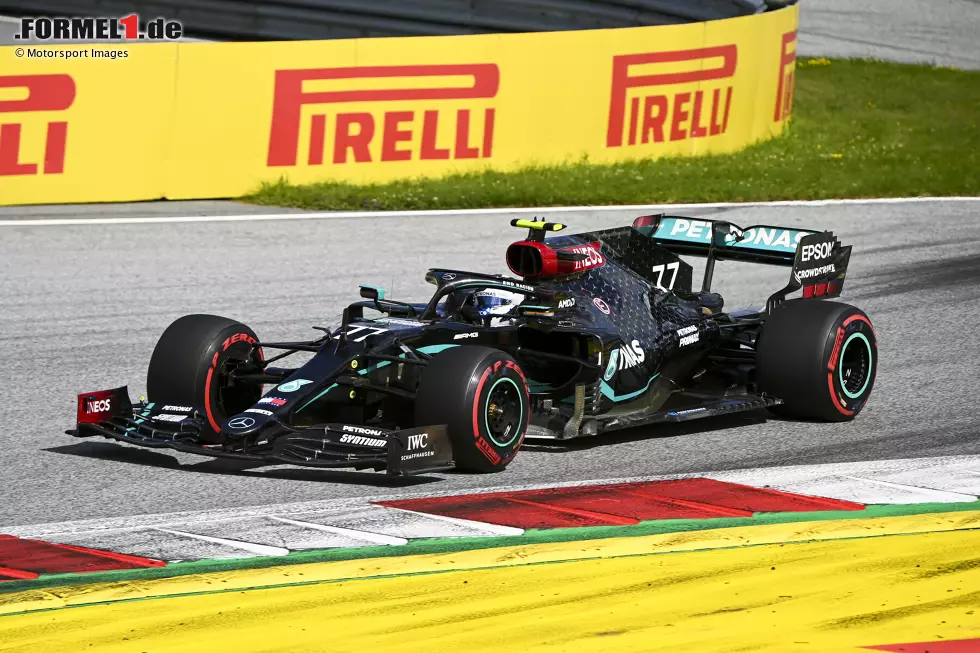 Valtteri Bottas (3): Auch hier ist P2 der Mindestanspruch, denn der Mercedes war an diesem Wochenende das (mit Abstand) beste Auto. Den hat Bottas erfüllt, mehr aber auch nicht. Im Qualifying 1,4 Sekunden hinter Hamilton, im Rennen ebenfalls chancenlos gegen den Teamkollegen. Mehr als eine gute 3 ist das für uns nicht. Foto zur News: Valtteri Bottas (3): Auch hier ist P2 der Mindestanspruch, denn der Mercedes war an diesem Wochenende das (mit Abstand) beste Auto. Den hat Bottas erfüllt, mehr aber auch nicht. Im Qualifying 1,4 Sekunden hinter Hamilton, im Rennen ebenfalls chancenlos gegen den Teamkollegen. Mehr als eine gute 3 ist das für uns nicht.