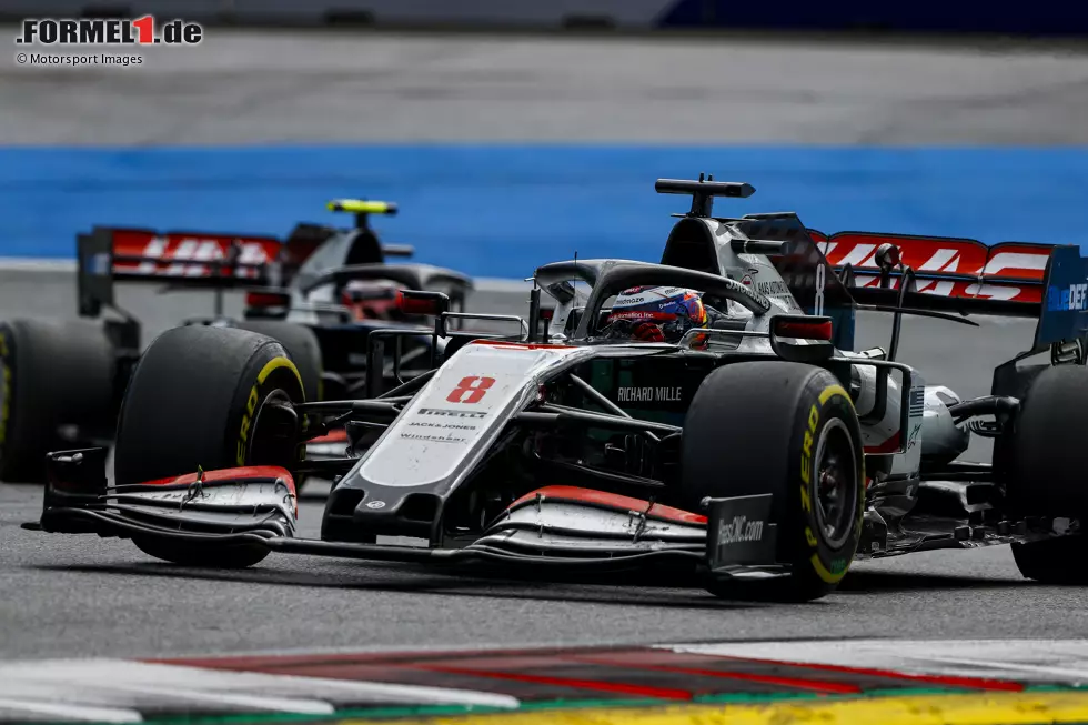 Foto zur News: Romain Grosjean (3): Für den letzten Startplatz konnte er nichts, wegen eines Defekts konnte er im Qualifying keine Rundenzeit setzen. Im Rennen dann auf P13 - mehr ist im Haas aktuell wohl nicht drin. Keine Fehler gemacht, aber auch nicht herausragend. Befriedigend.