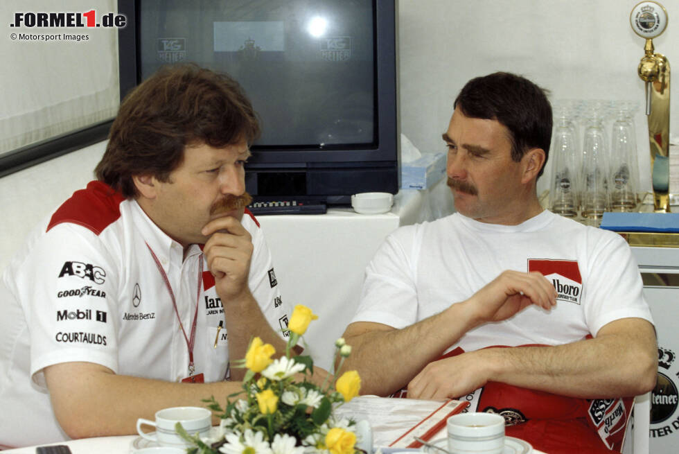 Nigel Mansell zu McLaren (1995): Nach einem Jahr Formel-1-Pause kehrt der Weltmeister von 1992 in der Saison 1994 noch einmal für vier Rennen zu seinem Ex-Team Williams zurück. Weil er das Saisonfinale in Australien dabei sogar gewinnt, will er 1995 noch einmal angreifen - mit McLaren. Nigel Mansell zu McLaren (1995): Nach einem Jahr Formel-1-Pause kehrt der Weltmeister von 1992 in der Saison 1994 noch einmal für vier Rennen zu seinem Ex-Team Williams zurück. Weil er das Saisonfinale in Australien dabei sogar gewinnt, will er 1995 noch einmal angreifen - mit McLaren.