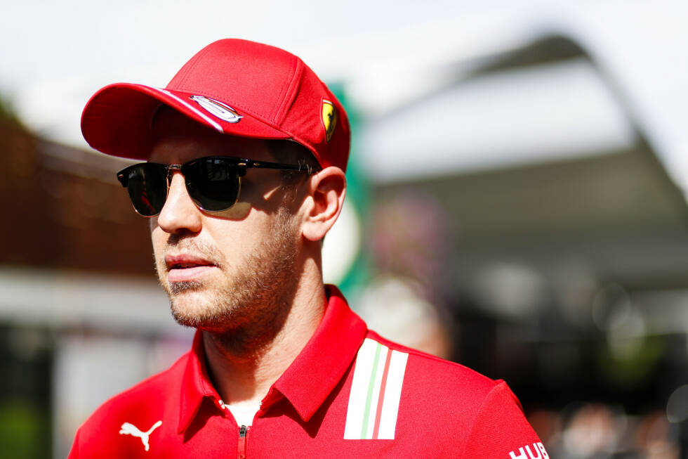 Foto zur News: ... denn seine fünfte Ferrari-Saison ist mit WM-Rang fünf auch seine bislang schlechteste (240 Punkte). Nur ein Rennen kann er gewinnen, acht weitere Male aufs Podium fahren. Die Anzeichen verdichten sich im Frühjahr 2020, dass Vettel Ferrari verlassen könnte. Am 12. Mai gibt das Team die offizielle Trennung zu Saisonende bekannt.