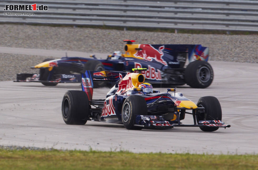 Foto zur News: Anders bei Webber: Er kann das Rennen an dritter Stelle fortsetzen.