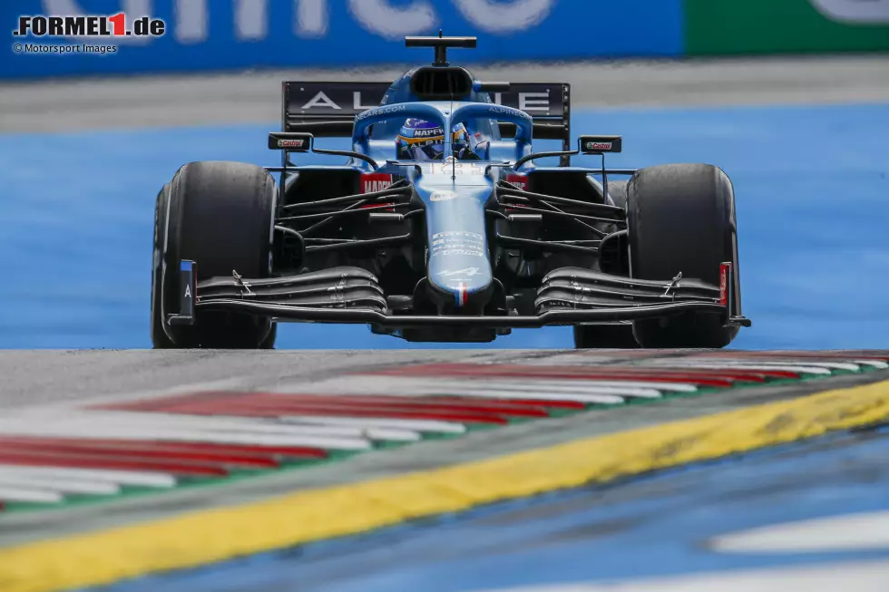 Fernando Alonso (2): Sebastian Vettel hat ihm in Q2 den vierten Platz gekostet. Von so weit hinten war sein Rennen dann schwierig. Im Finish dem jungen George Russell gezeigt, dass er auch im hohen Alter noch exzellent racen kann. Stand das ganze Wochenende auf Kriegsfuß mit der Rennleitung. Foto zur News: Fernando Alonso (2): Sebastian Vettel hat ihm in Q2 den vierten Platz gekostet. Von so weit hinten war sein Rennen dann schwierig. Im Finish dem jungen George Russell gezeigt, dass er auch im hohen Alter noch exzellent racen kann. Stand das ganze Wochenende auf Kriegsfuß mit der Rennleitung.