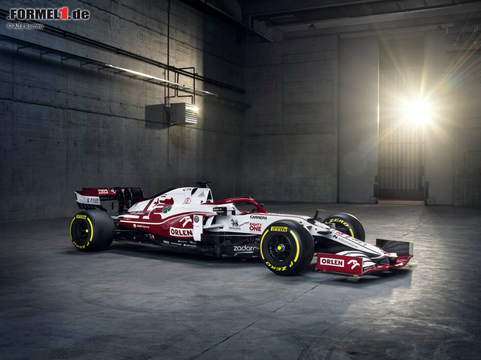 Wie bisher wird der Alfa Romeo auch in diesem Jahr von einem Ferrari-Motor angetrieben. Das war in der Saison 2020 eine klare Schwachstelle des Pakets, genau wie bei den anderen Ferrari-Teams der Formel 1. Wie bisher wird der Alfa Romeo auch in diesem Jahr von einem Ferrari-Motor angetrieben. Das war in der Saison 2020 eine klare Schwachstelle des Pakets, genau wie bei den anderen Ferrari-Teams der Formel 1.
