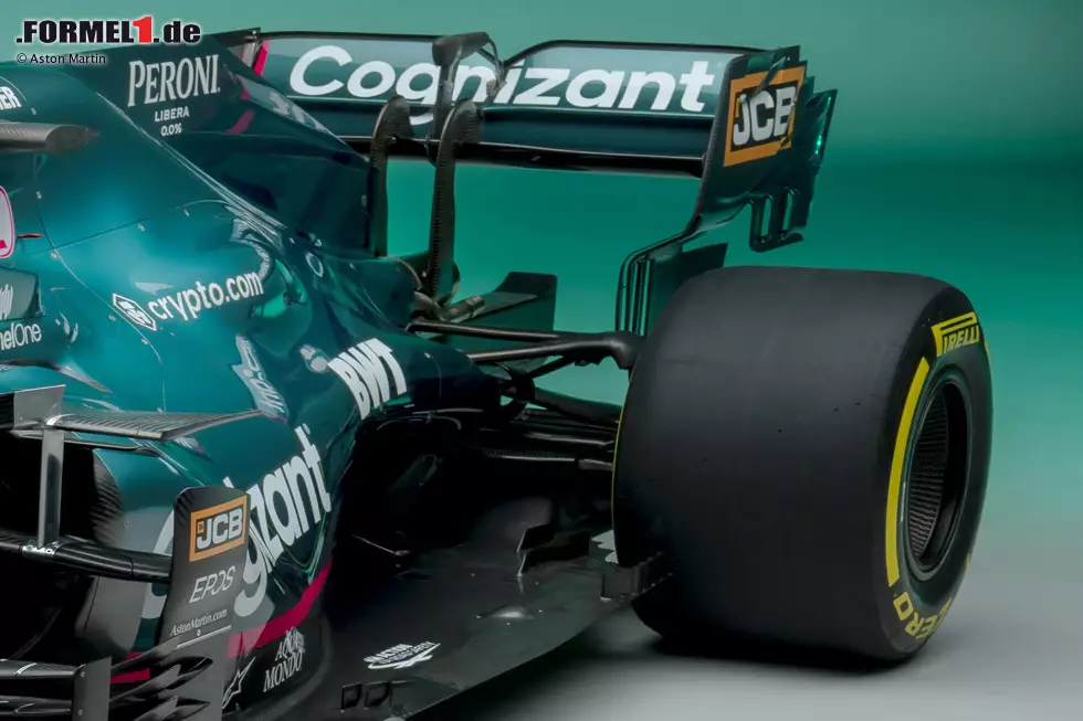 Ganz neu am AMR21 sind Getriebe und Hinterrad-Aufhängung von Mercedes, die Aston Martin in diesem Jahr einsetzen kann, ohne dafür Entwicklungstoken aufwenden zu müssen. Vorteil: Der hintere Querlenker sitzt weiter hinten als bisher, der Diffusor darunter wird besser angeströmt. Foto zur News: Ganz neu am AMR21 sind Getriebe und Hinterrad-Aufhängung von Mercedes, die Aston Martin in diesem Jahr einsetzen kann, ohne dafür Entwicklungstoken aufwenden zu müssen. Vorteil: Der hintere Querlenker sitzt weiter hinten als bisher, der Diffusor darunter wird besser angeströmt.