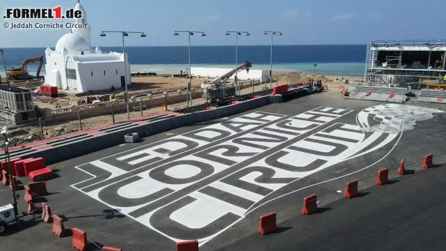 Foto zur News: Der neue Straßenkurs in Dschidda nähert sich der Fertigstellung. Er wurde in einer Rekordzeit von sieben Monaten gebaut. So sieht die Formel-1-Strecke zwei Wochen vor ihrem Debüt aus!