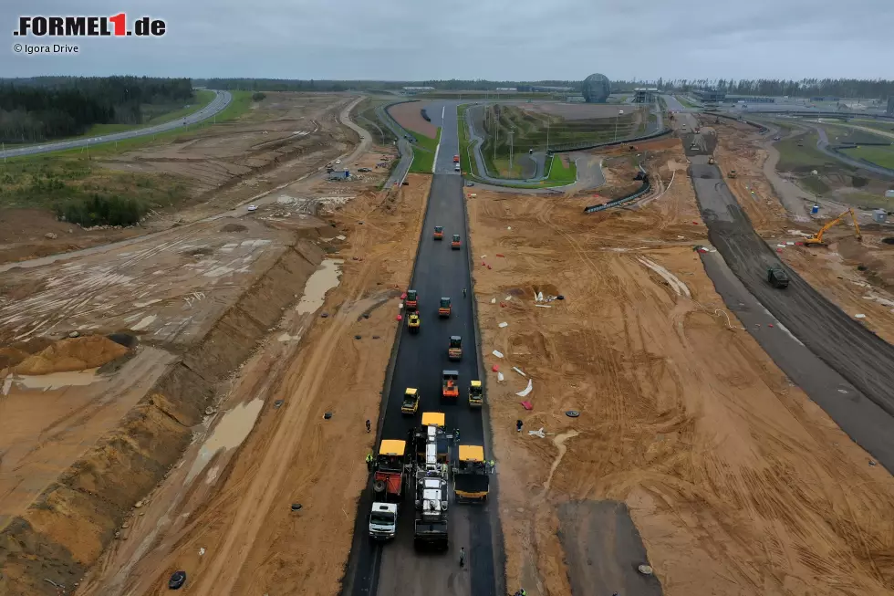 Foto zur News: Der 2019 eröffnete Kurs bekommt eine 1,1 Kilometer lange Erweiterung, die in diesen Tagen asphaltiert wird.