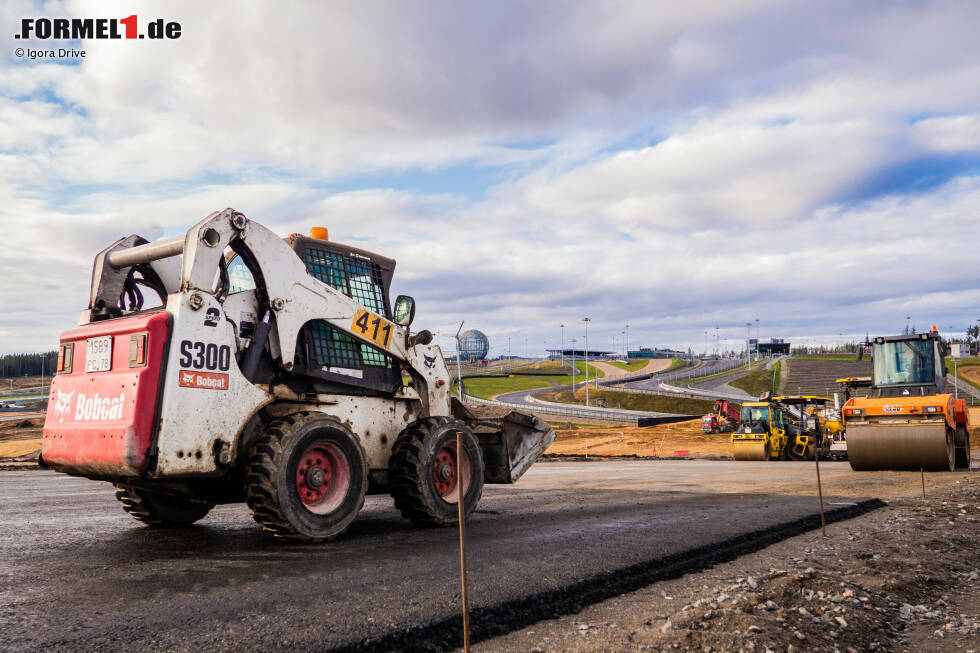 Auf dem igora Drive nahe St. Petersburg gehen derzeit Modernisierungsarbeiten voran, bevor die Formel 1 in zwei Jahren dort aufschlagen wird. Auf dem igora Drive nahe St. Petersburg gehen derzeit Modernisierungsarbeiten voran, bevor die Formel 1 in zwei Jahren dort aufschlagen wird.