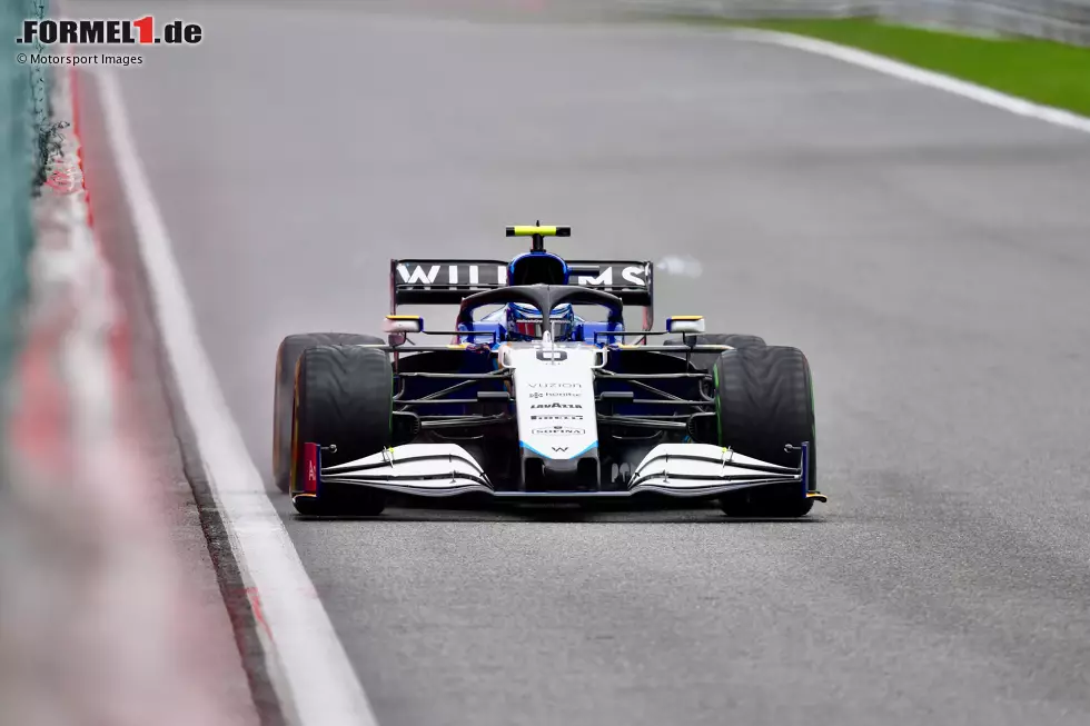 Williams entschied sich im Vergleich zu einigen seiner Konkurrenten für einen Heckflügel für relativ viel Abtrieb, was für eine bessere Performance in Sektor 2 sorgte, die Fahrer aber auf den Geraden hätte verwundbar machen können, wenn das Rennen am Sonntag begonnen hätte. Foto zur News: Williams entschied sich im Vergleich zu einigen seiner Konkurrenten für einen Heckflügel für relativ viel Abtrieb, was für eine bessere Performance in Sektor 2 sorgte, die Fahrer aber auf den Geraden hätte verwundbar machen können, wenn das Rennen am Sonntag begonnen hätte.