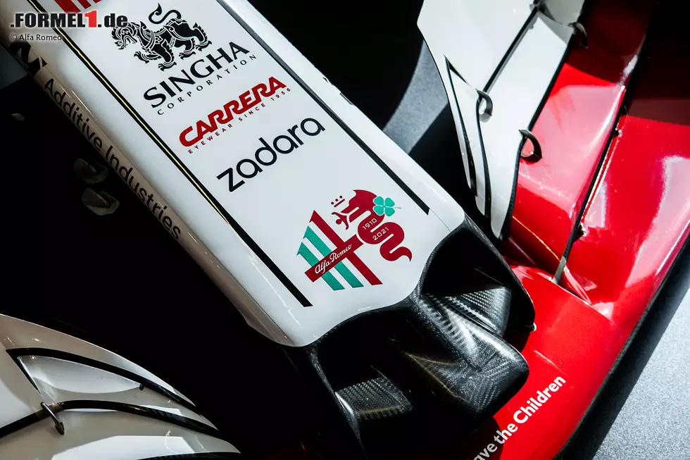 Da ist was anders als sonst: Die Formel-1-Teams Alfa Romeo und Aston Martin treten in Monza mit Sonderdesigns an. Hier erfahren, wie sich der Look verändert und warum! Foto zur News: Da ist was anders als sonst: Die Formel-1-Teams Alfa Romeo und Aston Martin treten in Monza mit Sonderdesigns an. Hier erfahren, wie sich der Look verändert und warum!