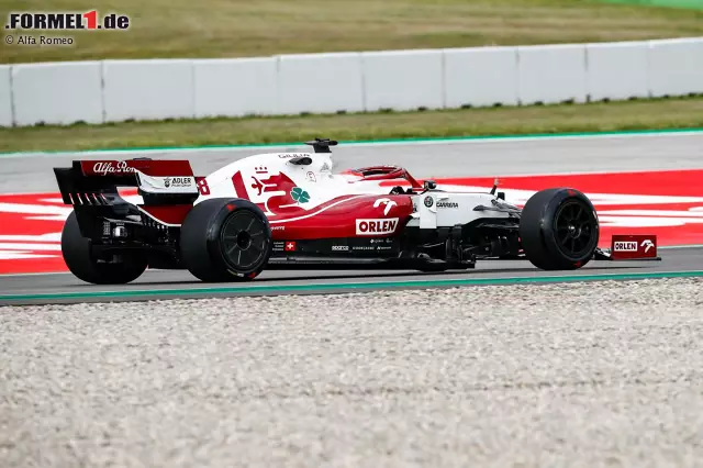 Foto zur News: Robert Kubica hat am Dienstag in Barcelona auch mit verkleideten Felgen an den neuen 18-Zoll-Rädern getestet. Für die Formel 1 ist das erst einmal ungewohnt, aber nicht wirklich neu.