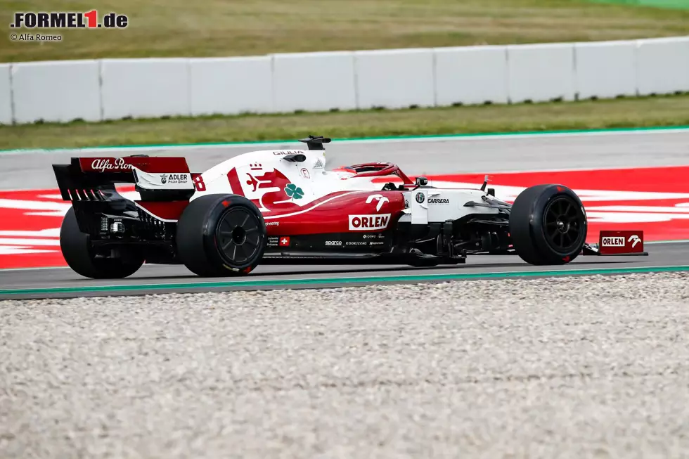 Foto zur News: Robert Kubica hat am Dienstag in Barcelona auch mit verkleideten Felgen an den neuen 18-Zoll-Rädern getestet. Für die Formel 1 ist das erst einmal ungewohnt, aber nicht wirklich neu.