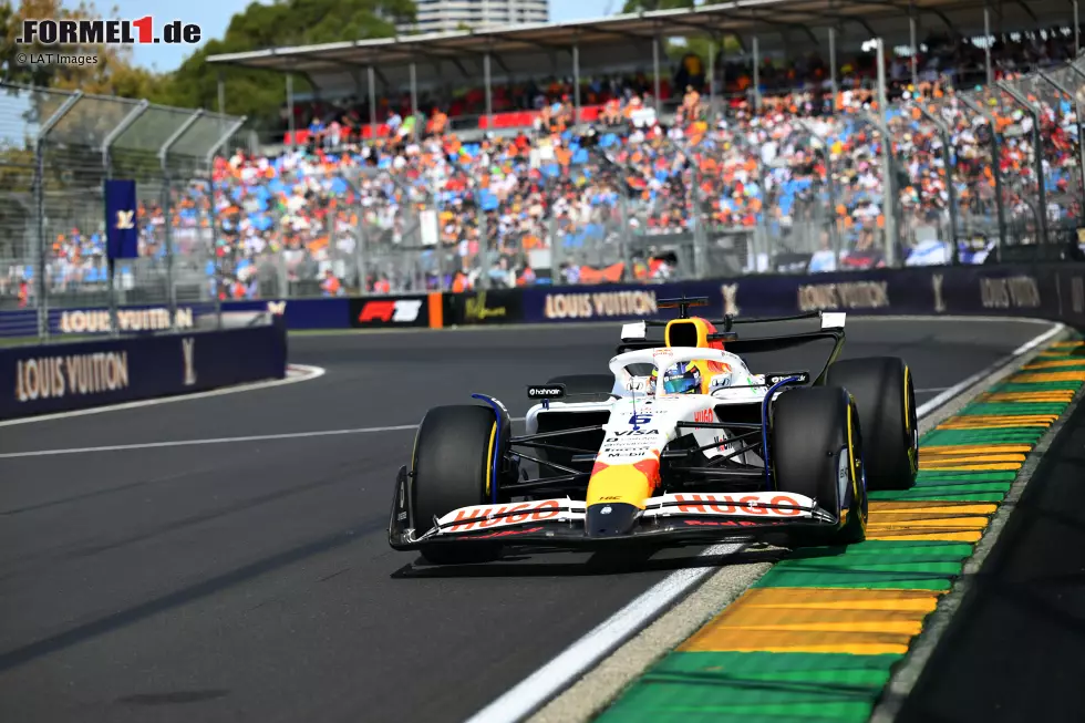 #1 Isack Hadjar - 0 Runden (Australien 2025): Weil Sergio Perez bei Red Bull rausgeschmissen und Liam Lawson hochgezogen wird, ist bei den Racing Bulls Platz für den Franzosen, der als amtierender Vizemeister in die Formel 1 kommt. Im Qualifying ist er noch der Beste der fünf Rookies, doch der Sonntag gerät zum Debakel. Foto zur News: #1 Isack Hadjar - 0 Runden (Australien 2025): Weil Sergio Perez bei Red Bull rausgeschmissen und Liam Lawson hochgezogen wird, ist bei den Racing Bulls Platz für den Franzosen, der als amtierender Vizemeister in die Formel 1 kommt. Im Qualifying ist er noch der Beste der fünf Rookies, doch der Sonntag gerät zum Debakel.