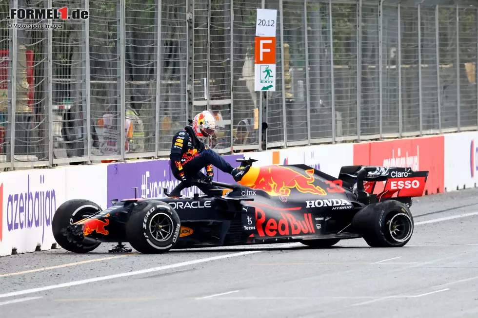 Max Verstappen (2): Der Unfall im dritten Training hat ihn in der Vorbereitung zum Qualifying etwas aus dem Tritt gebracht, prompt nur P3 in der Startaufstellung. Im Rennen profitierte Verstappen von der Strategie und setzte diese fehlerlos und gut um. Beim Unfall nach Reifenpanne trifft ihn keine Schuld. Ergibt eine Zwei plus bei uns. Foto zur News: Max Verstappen (2): Der Unfall im dritten Training hat ihn in der Vorbereitung zum Qualifying etwas aus dem Tritt gebracht, prompt nur P3 in der Startaufstellung. Im Rennen profitierte Verstappen von der Strategie und setzte diese fehlerlos und gut um. Beim Unfall nach Reifenpanne trifft ihn keine Schuld. Ergibt eine Zwei plus bei uns.