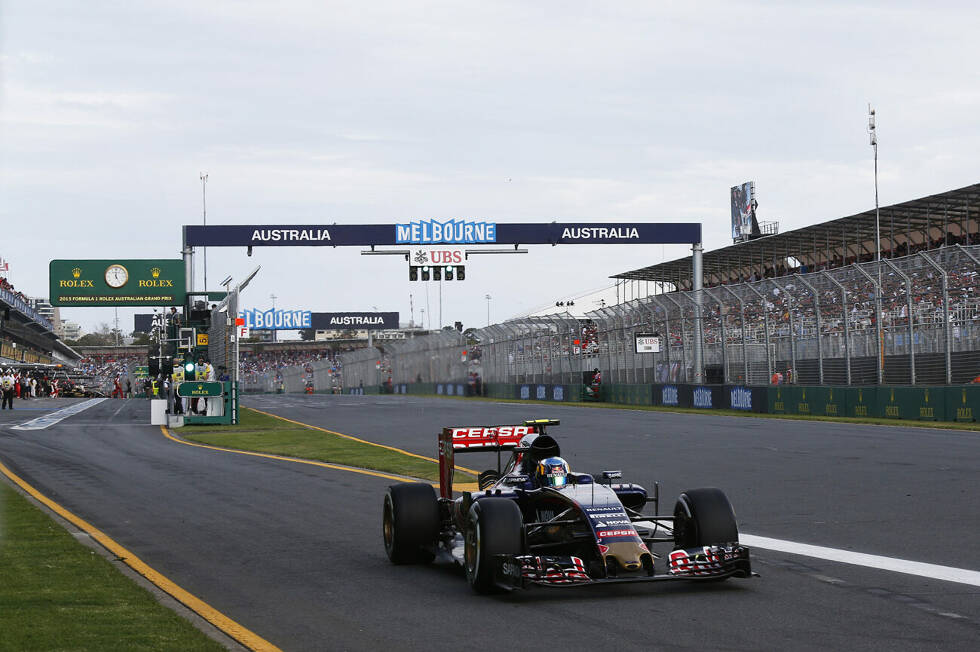 Foto zur News: 6. Carlos Sainz (Toro Rosso): Platz neun beim Großen Preis von Australien 2015 in Melbourne