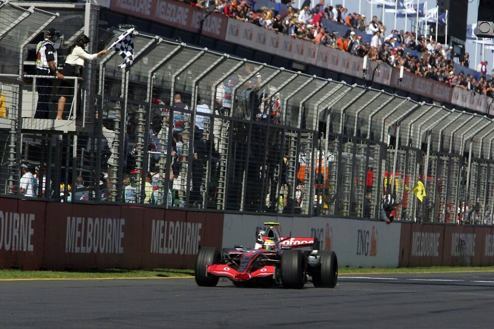 Foto zur News: 14. Lewis Hamilton (McLaren): Platz drei beim Großen Preis von Australien 2007 in Melbourne