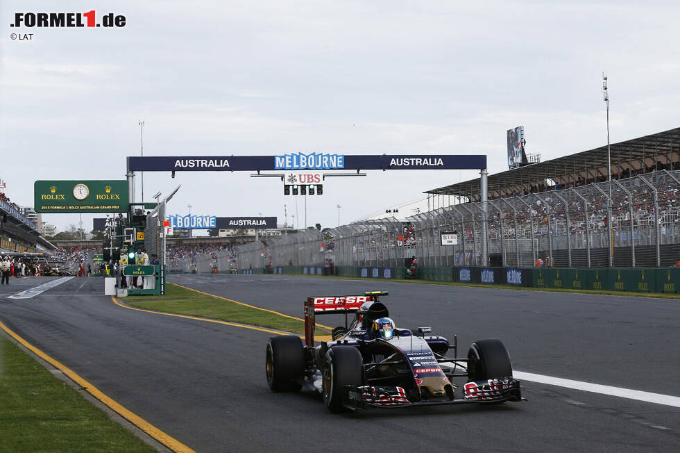 Foto zur News: 6. Carlos Sainz (Toro Rosso): Platz neun beim Großen Preis von Australien 2015 in Melbourne