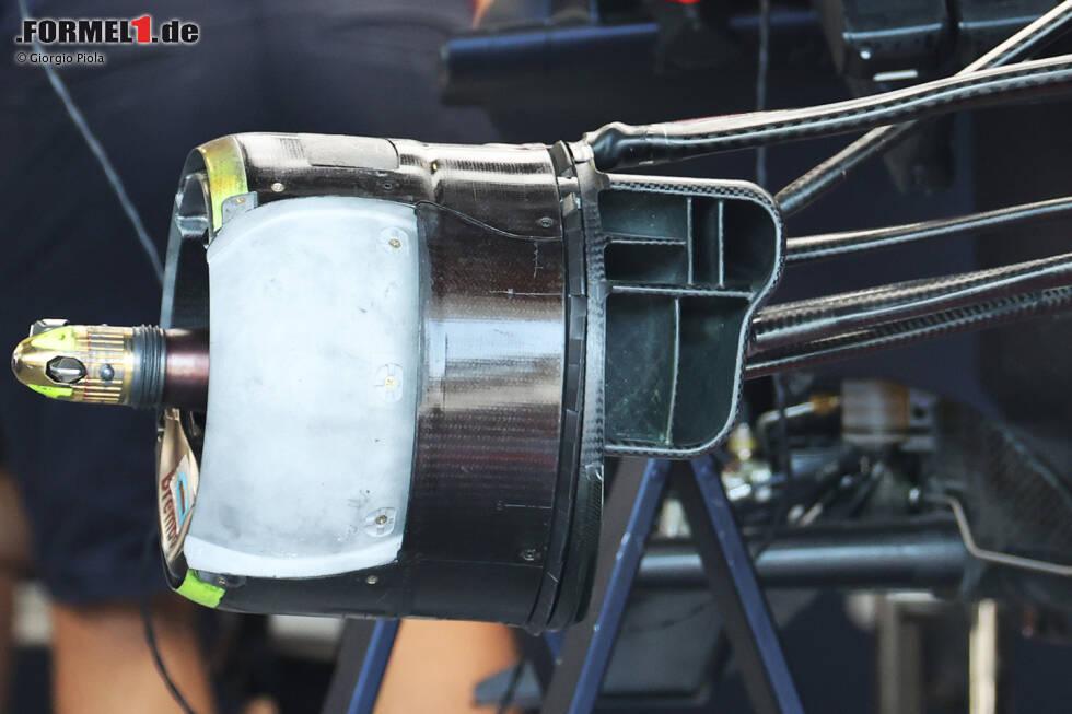 Foto zur News: Red Bull RB16B: Vorderrad-Bremse