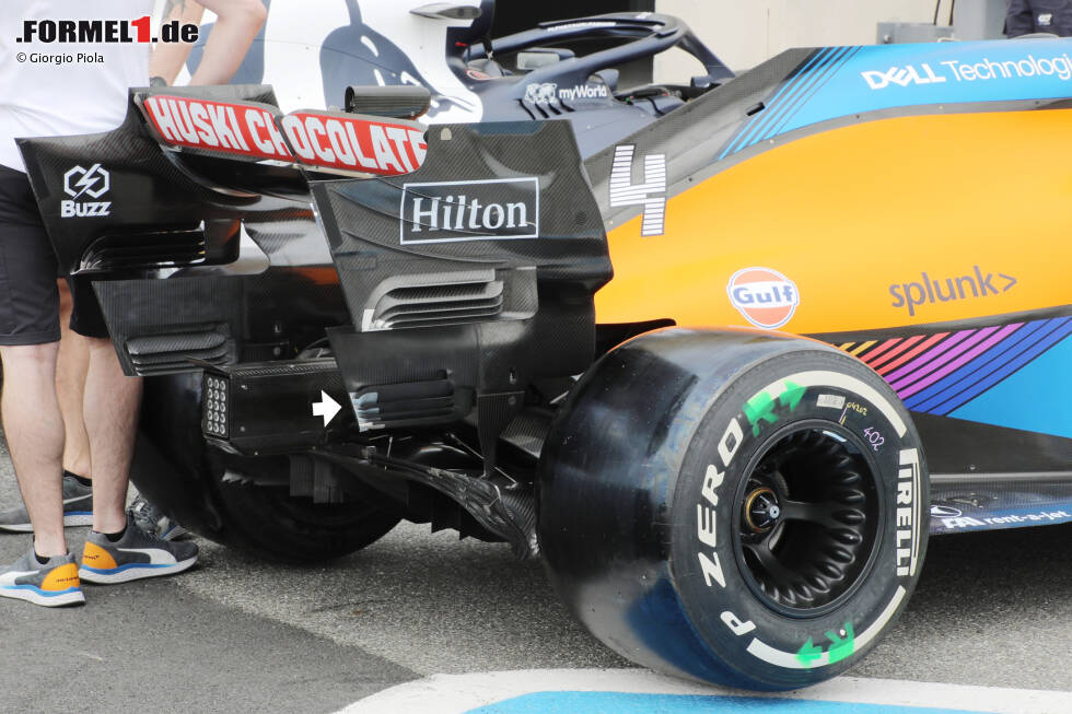 Foto zur News: McLaren MCL35M: Heckflügel-Endplatte