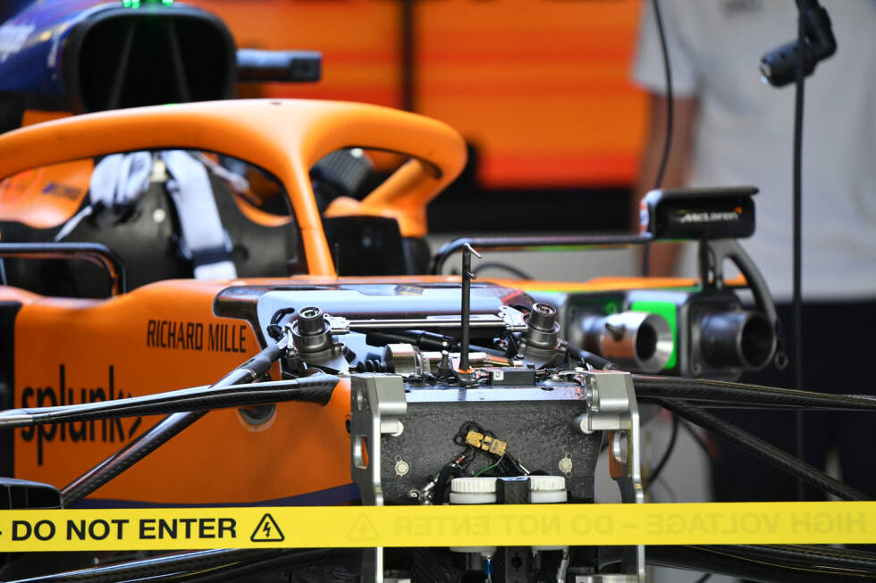 Foto zur News: McLaren MCL35M: Federung