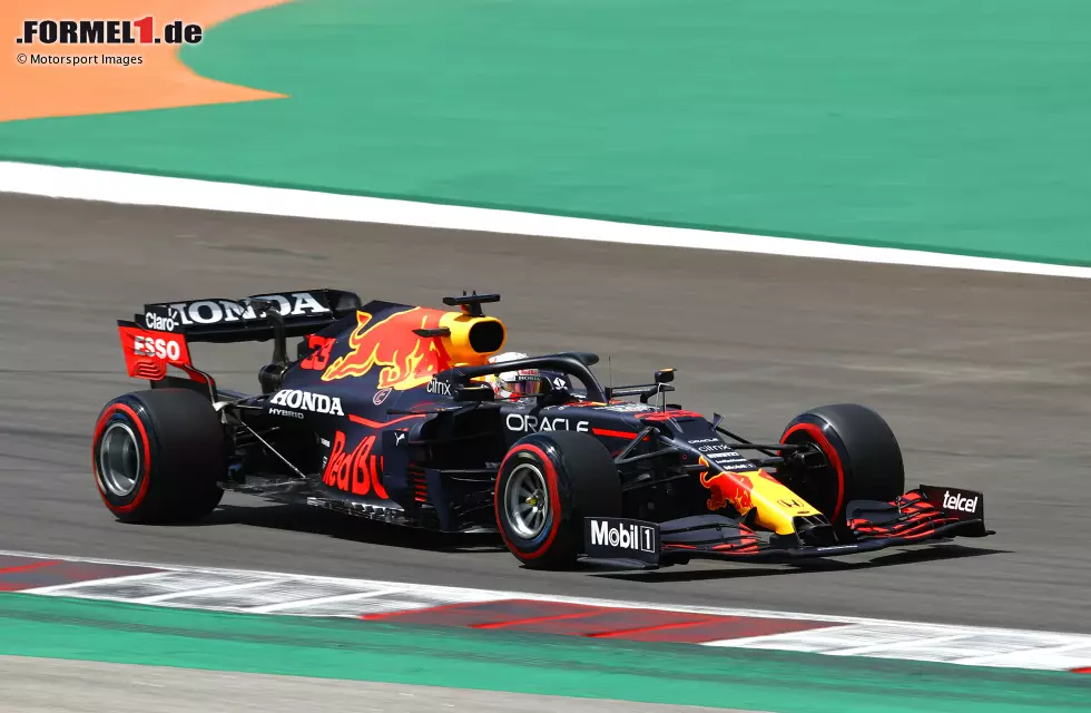 Drittes Rennen, erstes großes Update: Red Bull hat den RB16B von Max Verstappen und Sergio Perez für Portimao umfangreich modifiziert und gleich mehrere Bereiche des Fahrzeugs umgebaut. In dieser Fotostrecke zeigen wir die diversen Neuerungen! Foto zur News: Drittes Rennen, erstes großes Update: Red Bull hat den RB16B von Max Verstappen und Sergio Perez für Portimao umfangreich modifiziert und gleich mehrere Bereiche des Fahrzeugs umgebaut. In dieser Fotostrecke zeigen wir die diversen Neuerungen!