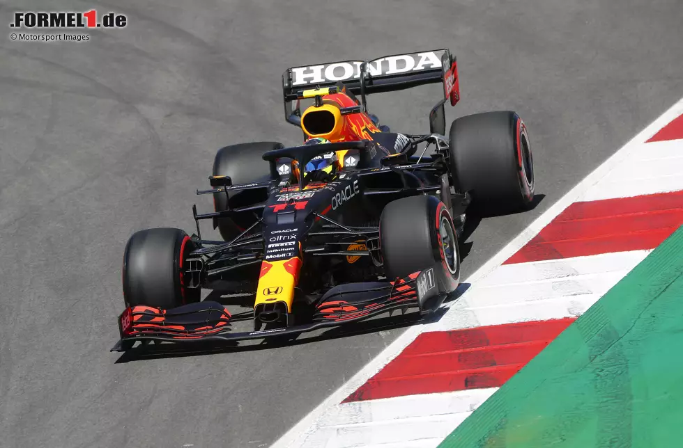 Foto zur News: Verstappen hat die neuen Teile im ersten Freien Training ausprobiert und für gut befunden. Für das zweite Freie Training kam dann auch Perez in den Genuss der Updates, die für das restliche Wochenende am Auto bleiben sollen. Und damit gehen wir jetzt ins Detail!