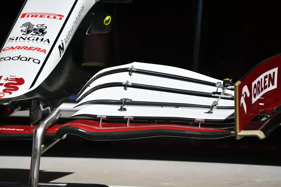 Foto zur News: Alfa Romeo C41: Frontflügel