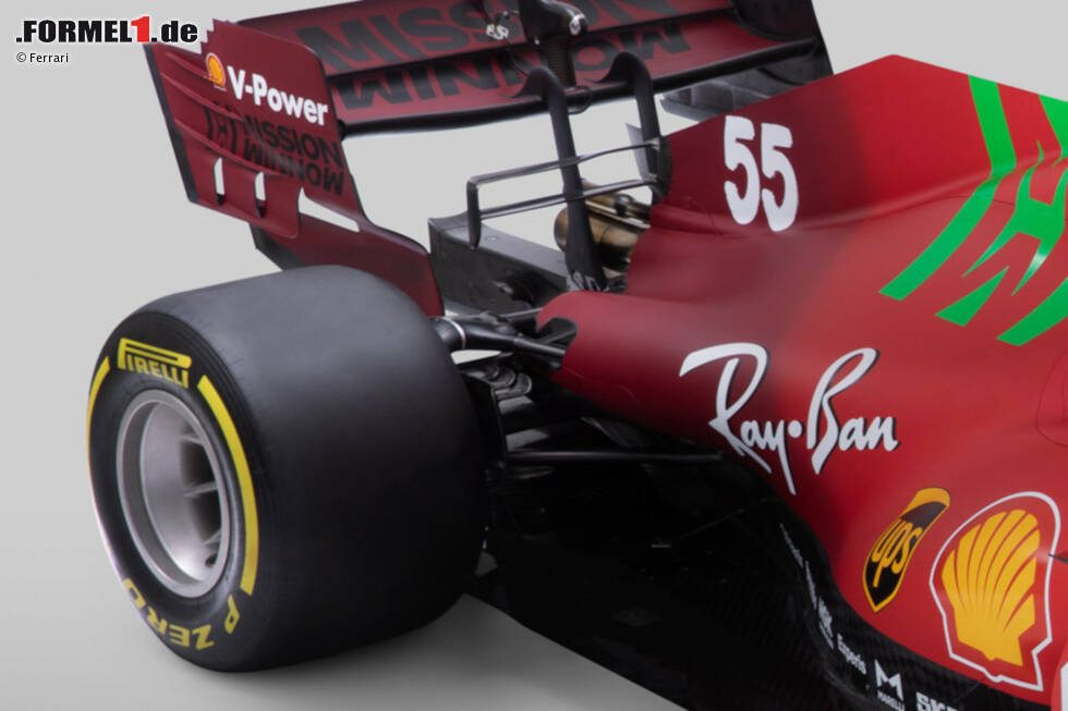 Foto zur News: In diesem Bild ist der Farbverlauf noch einmal schön zu sehen. Passend dazu hat Ferrari die Startnummern ebenfalls in einem Retro-Design aufs Auto geklebt.