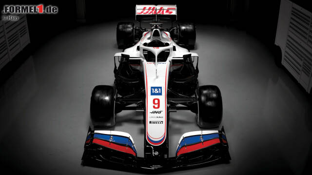 US-Team Haas hat sein Farbdesign für die Formel-1-Saison 2021 vorgestellt. Das Auto von Mick Schumacher und Nikita Masepin läuft im Russland-Look auf, passend zum neuen Titelsponsor Uralkali! Hier die weiteren Bilder ...