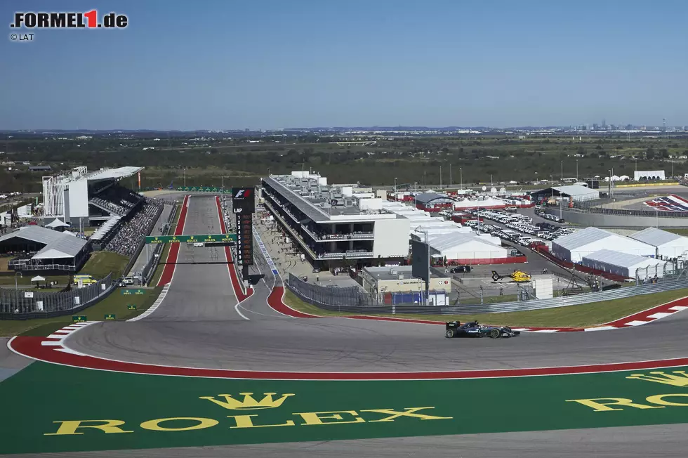Circuit of The Americas (USA): Auch der jüngste Versuch der Formel 1 in den USA ist nicht der ganz große Wurf. Zwar überzeugt der Kurs durch eine hochmoderne Anlage. Auf der Strecke kommt aber nur selten Spannung auf, was unter anderem an den riesigen Auslaufzonen liegt. Fehler werden hier kaum bestraft. Foto zur News: Circuit of The Americas (USA): Auch der jüngste Versuch der Formel 1 in den USA ist nicht der ganz große Wurf. Zwar überzeugt der Kurs durch eine hochmoderne Anlage. Auf der Strecke kommt aber nur selten Spannung auf, was unter anderem an den riesigen Auslaufzonen liegt. Fehler werden hier kaum bestraft.