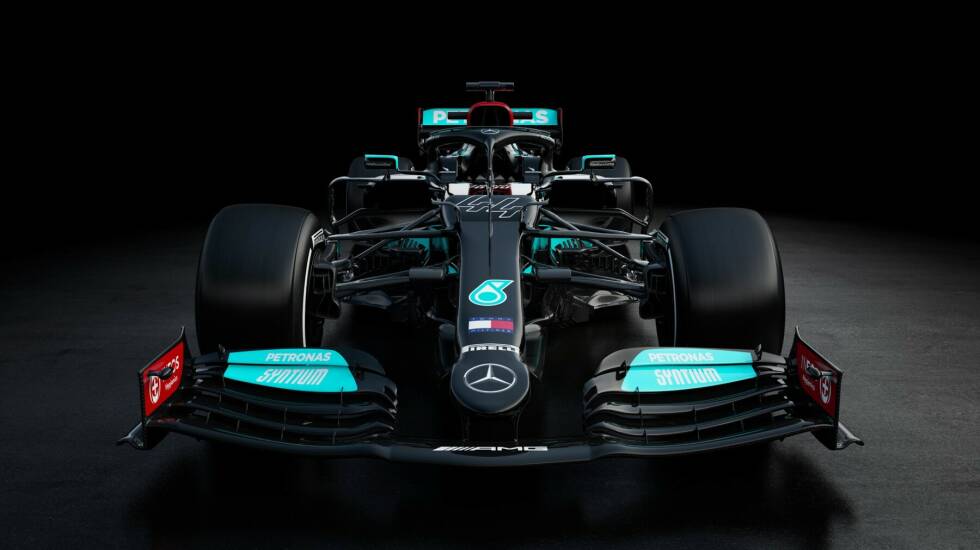Foto zur News: Der Neuwagen der Titelverteidiger ist da! Hier sind die ersten Bilder des Mercedes W12 für die Formel-1-Saison 2021!