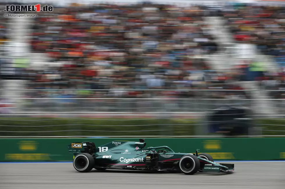 Foto zur News: Lance Stroll (4): Zu Beginn des Rennens gut unterwegs, was ihn vor der 5 rettet. Am Ende dann nämlich völlig neben der Spur, als er selbst abflog, Gasly abräumte und auch den eigenen Teamkollegen fast noch in die Mauer gedrängt hätte. Weil der Speed ganz okay war, bekommt er geradeso noch die 4.