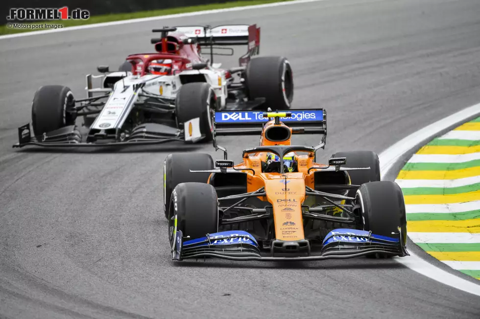 Lando Norris: "Er ist einer der Typen, die die Formel 1 zu dem gemacht haben, was sie heute ist, seit zwanzig Jahren. Er wird vermisst werden. Er ist offensichtlich nicht der große Redner, also wird er nicht vermisst werden, weil er so viel sagt, sondern eher aus dem gegenteiligen Grund. Er hat viel Charakter, aber auch nicht ..." Foto zur News: Lando Norris: "Er ist einer der Typen, die die Formel 1 zu dem gemacht haben, was sie heute ist, seit zwanzig Jahren. Er wird vermisst werden. Er ist offensichtlich nicht der große Redner, also wird er nicht vermisst werden, weil er so viel sagt, sondern eher aus dem gegenteiligen Grund. Er hat viel Charakter, aber auch nicht ..."