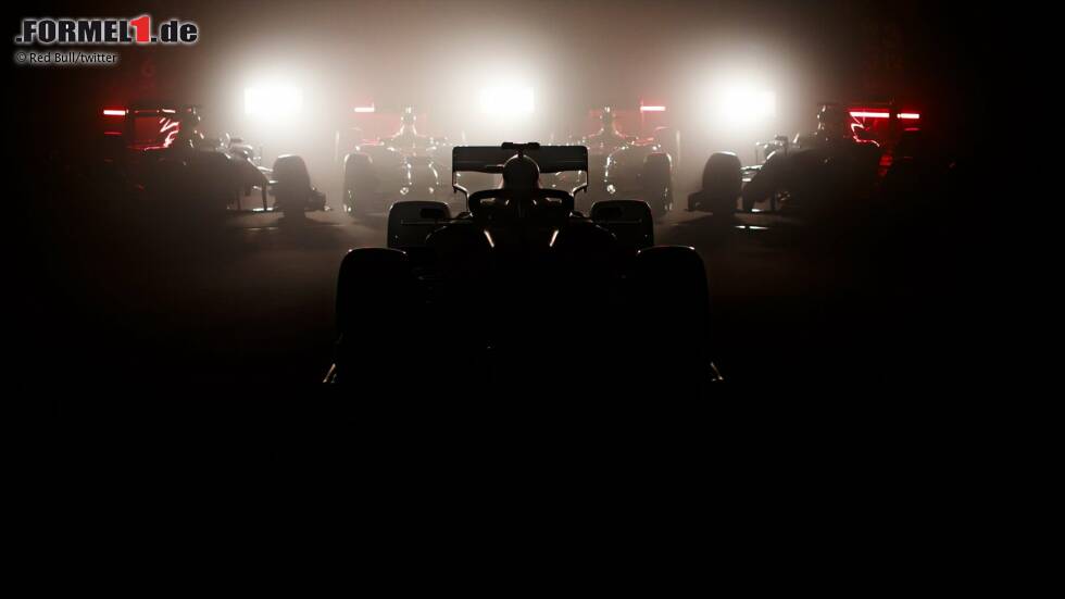 Red Bull hat den RB16B für die Formel-1-Saison 2021 vorgestellt. Hier sind erste Bilder und Informationen zum Fahrzeug von Max Verstappen und Sergio Perez! Red Bull hat den RB16B für die Formel-1-Saison 2021 vorgestellt. Hier sind erste Bilder und Informationen zum Fahrzeug von Max Verstappen und Sergio Perez!