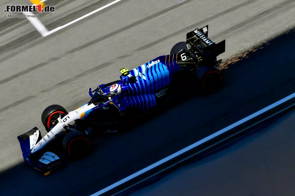 Foto zur News: Nicholas Latifi (4): Ebenfalls an der Grenze zur 5, nachdem er im Qualifying von einem Haas geschlagen wurde, während der Teamkollege es in Q2 schaffte. Gerettet hat ihn dann ein halbwegs ordentliches Rennen mit P16 vor Alonso und beiden Haas-Piloten. Dafür gibt&#039;s noch eine schlechte 4 von uns.