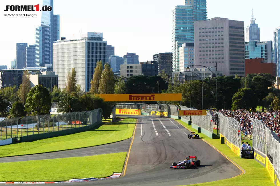 Melbourne: 2021 wurden große Änderungen am Albert Park Circuit angestoßen. Am auffälligsten dabei ist die Passage um Kurve 9/10 (Bild): Die Rechts-Links-Schikane entfällt zugunsten einer flüssigen Rechts-Links-Passage. Zusätzlich wurden weitere Kurven verbreitert. Das soll die Strecke insgesamt deutlich schneller machen. Foto zur News: Melbourne: 2021 wurden große Änderungen am Albert Park Circuit angestoßen. Am auffälligsten dabei ist die Passage um Kurve 9/10 (Bild): Die Rechts-Links-Schikane entfällt zugunsten einer flüssigen Rechts-Links-Passage. Zusätzlich wurden weitere Kurven verbreitert. Das soll die Strecke insgesamt deutlich schneller machen.
