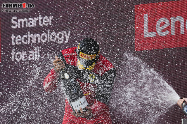 Foto zur News: Carlos Sainz hat 150 Grand Prix auf seinen ersten Formel-1-Sieg warten müssen! Der Spanier ist aber nicht der erste Fahrer, der lange auf seinen großen Erfolg warten musste. Bei einem dauerte es sogar noch viel länger!