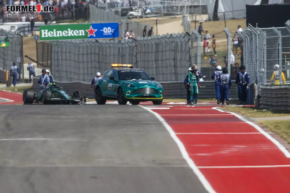 Foto zur News: Lance Stroll (5): Wäre eigentlich auf Kurs zu einer 2 gewesen - bis er im Duell mit Alonso einen heftigen Unfall verursachte. Eigenes Rennen vorbei, Alonso in Mitleidenschaft gezogen und sich auch noch eine Gridstrafe für Mexiko eingehandelt. From Hero to Zero ...