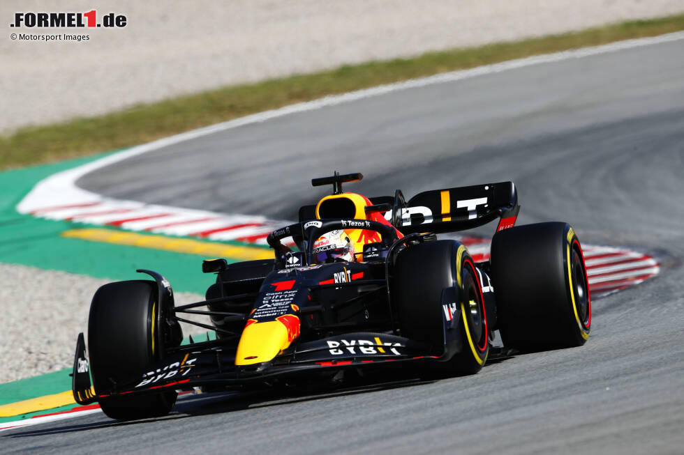 ... Max Verstappen, der hinter Carlos Sainz nur Rang fünf belegt. Red Bull ist mit drei Zehntelsekunden nicht ganz zufrieden, hat aber auch ein Handicap, denn... ... Max Verstappen, der hinter Carlos Sainz nur Rang fünf belegt. Red Bull ist mit drei Zehntelsekunden nicht ganz zufrieden, hat aber auch ein Handicap, denn...