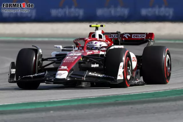 Foto zur News: Guanyu Zhou (5): Kein großer Fehler am Wochenende, aber einfach zu langsam. Im Qualifying fehlte eine Sekunde auf Bottas, P15 im Alfa Romeo ist viel zu wenig. Im Rennen dann wieder einmal ein schlechter Start und etwas später ausgefallen. In der WM steht es gegen Bottas nach Punkten 1:38. Lehrgeld für den Rookie.