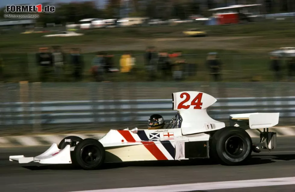 ... der Hesketh 308B sein, mit dem James Hunt die Formel-1-Saison 1975 bestritten hat. Hunt erzielte den einzigen Sieg für das britische Privatteam, das teilweise freiwillig auf Sponsorengelder verzichtete - und schließlich aufgeben musste. Foto zur News: ... der Hesketh 308B sein, mit dem James Hunt die Formel-1-Saison 1975 bestritten hat. Hunt erzielte den einzigen Sieg für das britische Privatteam, das teilweise freiwillig auf Sponsorengelder verzichtete - und schließlich aufgeben musste.