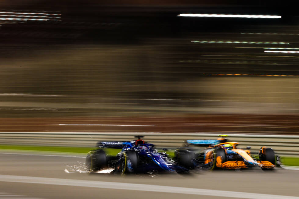 Foto zur News: ... verläuft das Wochenende indes für McLaren: Ohne Aussicht auf Punkte gondeln Norris und Ricciardo im Hinterfeld herum, balgen sich mit Williams und Co. um die Positionen. Am Ende: P14 und P15 unter 17 Autos im Ziel, wobei ...