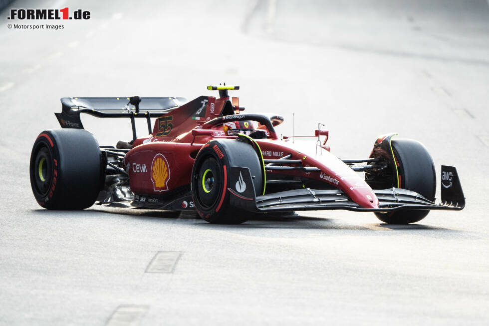 Foto zur News: ... im Rennen erst Carlos Sainz mit Hydraulik-Schaden ausfällt, und dann noch dazu ...