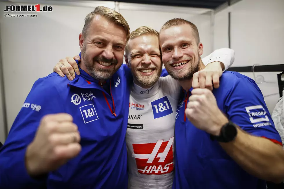 Foto zur News: Kevin Magnussen ist der Mann der Stunde in der Formel 1 beim Brasilien-Grand-Prix: Er steht sensationell auf der Poleposition für das Sprintrennen am Samstag, nach der Qualifying-Bestzeit am Freitag!