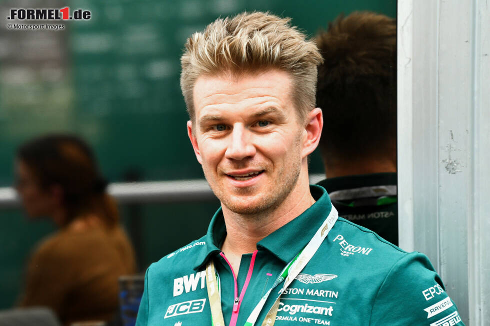 Foto zur News: Nico Hülkenberg ist zur Stelle, wenn andere Formel-1-Fahrer aufgrund von positiven Coronatests nicht antreten können. In dieser Fotostrecke zeigen wir, wer wann ausgefallen ist und welche Vertretung nominiert wurde!
