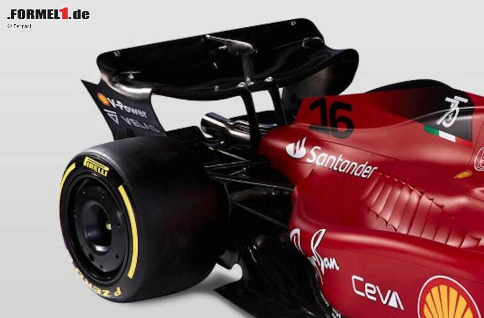 Foto zur News: ... ebenfalls in Schwarz gehaltene Heckflügel. Völlig neu ist dieses Design aber nicht: Ferrari ist schon ...
