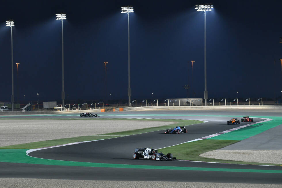 Foto zur News: 18. Losail, Katar (8. Oktober 2023) - Die Formel 1 kehrt nach Katar zurück, wo 2021 schon ein Rennen ausgetragen wurde. Das Comeback des Landes der Fußball-WM 2022 ist langfristig angelegt, ob allerdings auch der Losail International Circuit langfristig dabei ist, ist offen. Es gibt Überlegungen für eine neue Strecke.