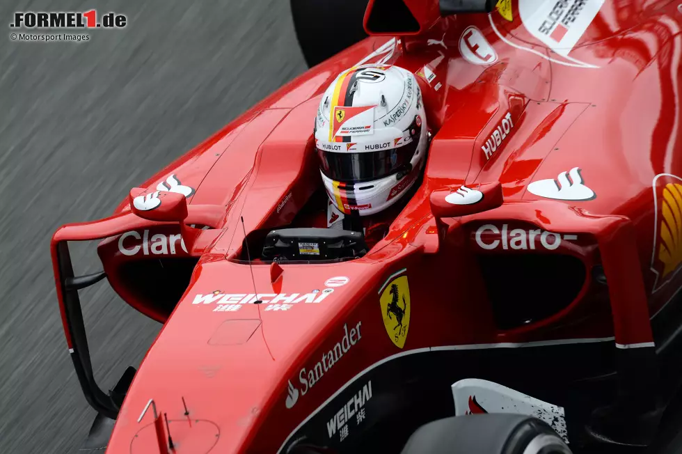 ... erfüllt sich zur Saison 2015 einen Lebenstraum: Er will wie sein Vorbild Michael Schumacher mit Ferrari erneut Formel-1-Weltmeister werden, lehnt auch sein neues Helmdesign an die Farben an, die einst "Schumi" im Kartsport verwendet hat. Und tatsächlich ... Foto zur News: ... erfüllt sich zur Saison 2015 einen Lebenstraum: Er will wie sein Vorbild Michael Schumacher mit Ferrari erneut Formel-1-Weltmeister werden, lehnt auch sein neues Helmdesign an die Farben an, die einst "Schumi" im Kartsport verwendet hat. Und tatsächlich ...